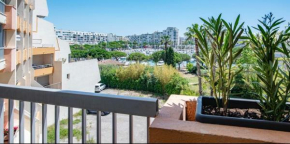 SUPERB apartment near the PORT and the SEA